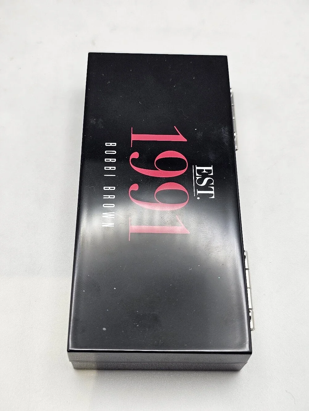 Bobbi Brown 1991 Lipstick Palette — Reds, Pinks & Coral Shades